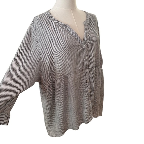 JNY Women's 3X Black Pinstripe Flowy Babydoll PLUS Curvy Classic Work Casual Top - Picture 2 of 6